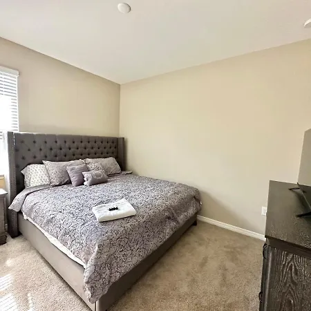 Wonderful Brand New Room W/ King
